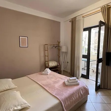 Cozy Center Lejlighed Tirana
